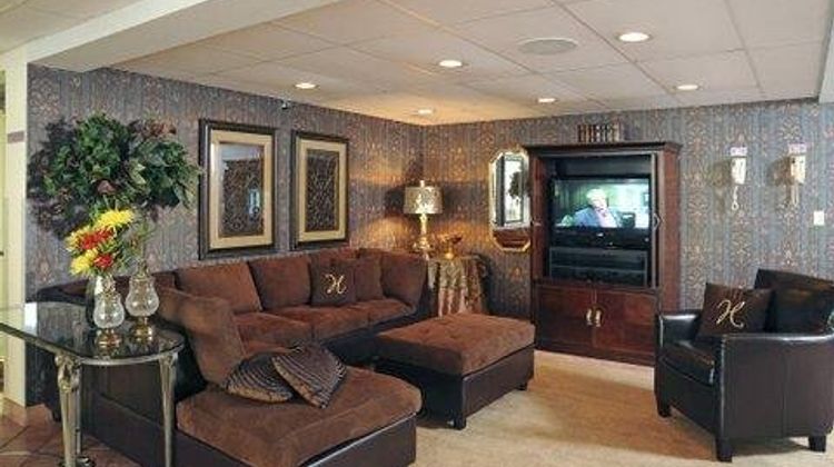 Hope Hotel & Conference Center Lobby