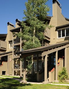 Evergreen Condominiums