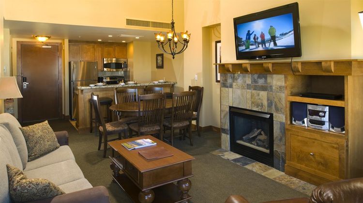 Sundial Lodge Suite