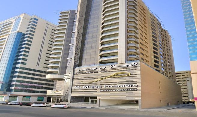 Al Majaz Premiere Deluxe Hotel Exterior