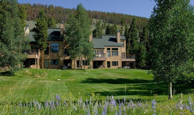 Aspen Ridge Condominiums Exterior