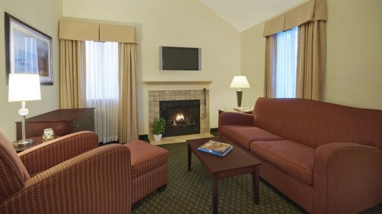 New Haven Village Suites Room