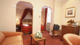 <b>Aston Court Hotel Suite</b>. Images powered by <a href="https://www.leonardoworldwide.com/" title="Leonardo Worldwide" target="_blank">Leonardo</a>.