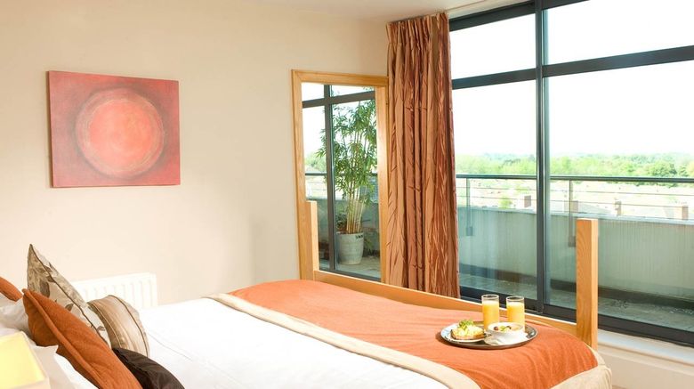 <b>Green Isle Conference & Leisure Hotel Room</b>. Images powered by <a href="https://www.leonardoworldwide.com/" title="Leonardo Worldwide" target="_blank">Leonardo</a>.