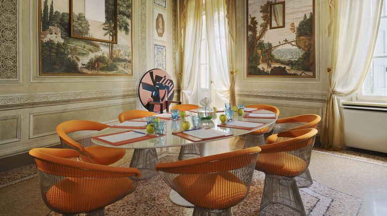 <b>Byblos Art Hotel Villa Amista Meeting</b>. Images powered by <a href="https://www.leonardoworldwide.com/" title="Leonardo Worldwide" target="_blank">Leonardo</a>.
