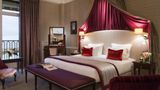 <b>Hotel Royal Barriere Deauville Suite</b>. Images powered by <a href="https://leonardo.com/" title="Leonardo Worldwide" target="_blank">Leonardo</a>.