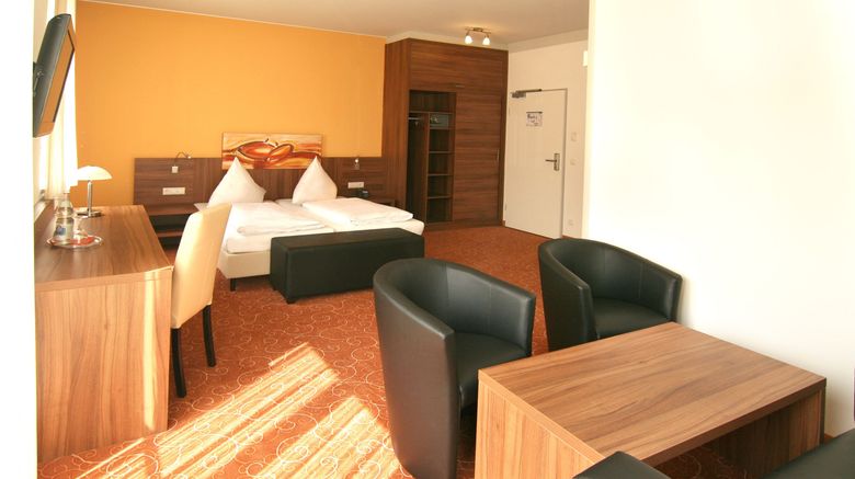 <b>Hotel St Georg Room</b>. Images powered by <a href="https://www.leonardoworldwide.com/" title="Leonardo Worldwide" target="_blank">Leonardo</a>.