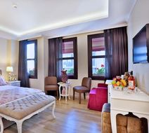 Bon Hotel Old City Room