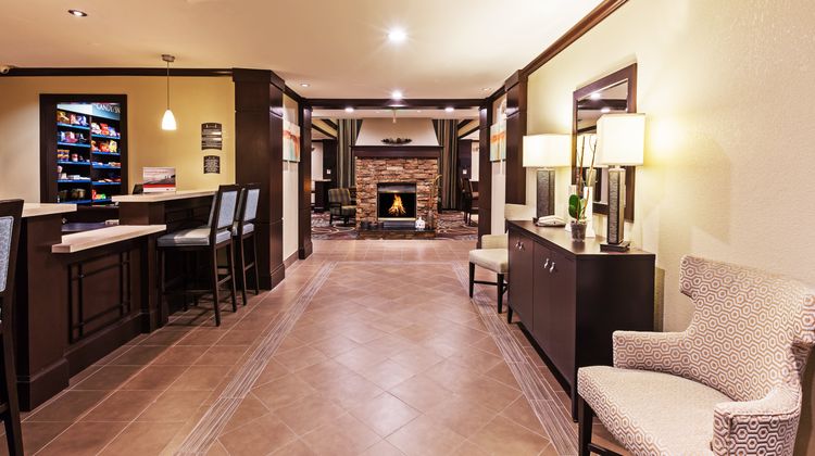 Staybridge Suites Lobby