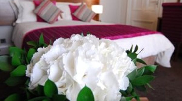 Dalmeny Hotel Room