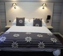 Dalmeny Hotel Room