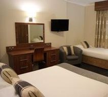 Dalmeny Hotel Room
