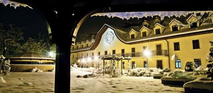 Hotel Turowka Exterior