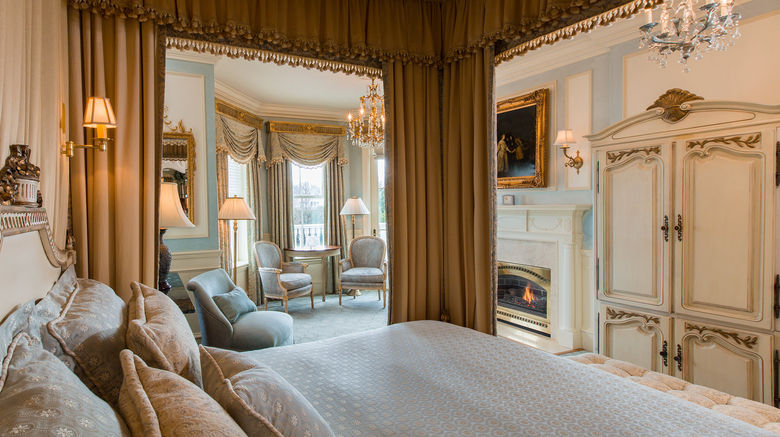 <b>The Chanler at Cliff Walk Room</b>. Images powered by <a href="https://www.leonardoworldwide.com/" title="Leonardo Worldwide" target="_blank">Leonardo</a>.