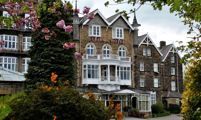 The Cairn Hotel Exterior