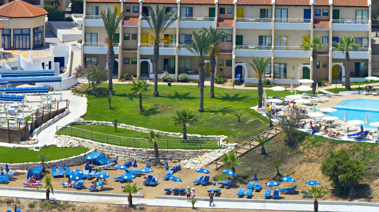MyroAndrou Hotel & Beach Apts Exterior