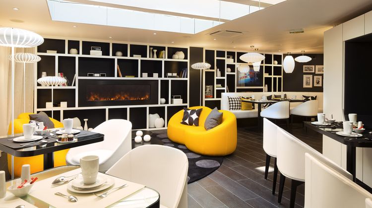 Hotel Ekta Lobby