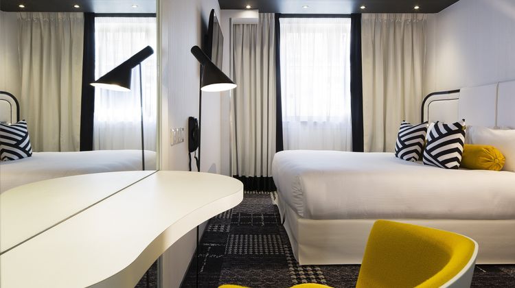 Hotel Ekta Room