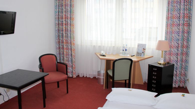 <b>Elbotel Rostock Room</b>. Images powered by <a href=https://www.travelagewest.com/Hotels/Rostock-Germany/