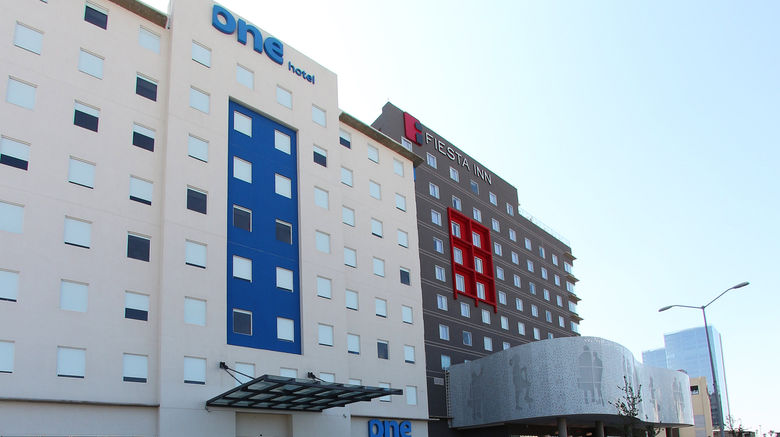 <b>One Queretaro Centro Sur Exterior</b>. Images powered by <a href="https://www.leonardoworldwide.com/" title="Leonardo Worldwide" target="_blank">Leonardo</a>.