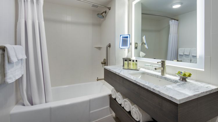 InterContinental St Paul Riverfront Room