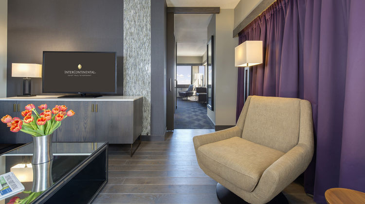 InterContinental St Paul Riverfront Suite