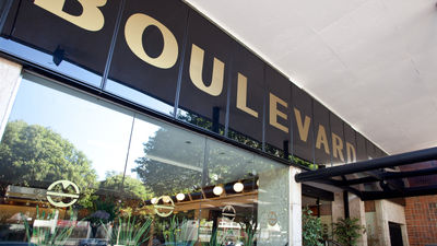 Hotel Boulevard Plaza