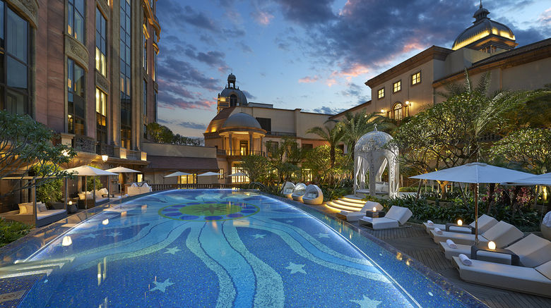 <b>Mandarin Oriental, Taipei Pool</b>. Images powered by <a href="https://www.leonardoworldwide.com/" title="Leonardo Worldwide" target="_blank">Leonardo</a>.