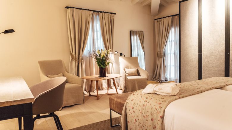 <b>Hotel Sant Roc Suite</b>. Images powered by <a href="https://www.leonardoworldwide.com/" title="Leonardo Worldwide" target="_blank">Leonardo</a>.