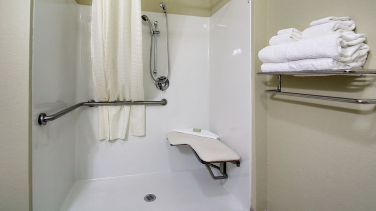 Cobblestone Inn & Suites Schuyler Room