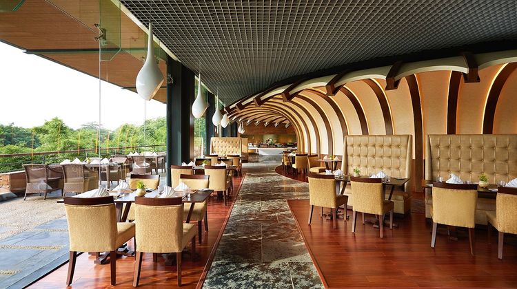 The Gateway Resort Damdama Lake Gurgaon Restaurant