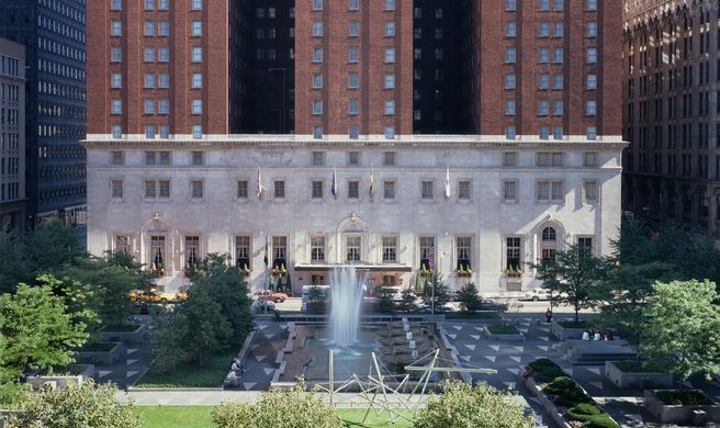 Omni William Penn Hotel Exterior
