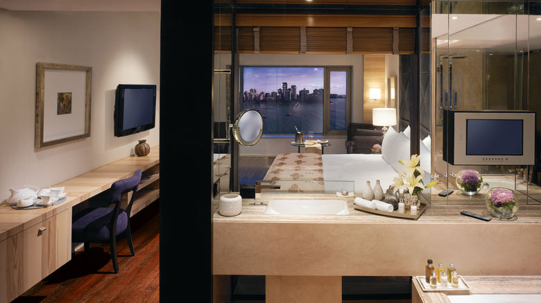 <b>Taj Lands End Room</b>. Images powered by <a href="https://www.leonardoworldwide.com/" title="Leonardo Worldwide" target="_blank">Leonardo</a>.