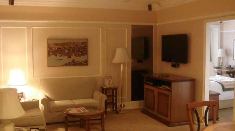 <b>Taj Lands End Lobby</b>. Images powered by <a href=https://www.travelagewest.com/Hotels/Mumbai/