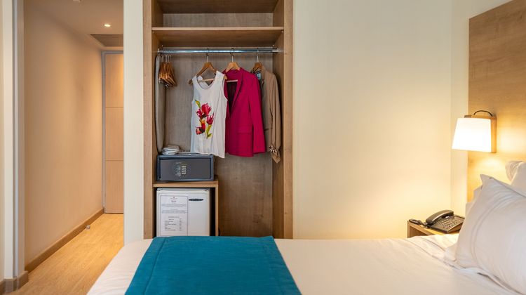 Polis Grand Hotel Room