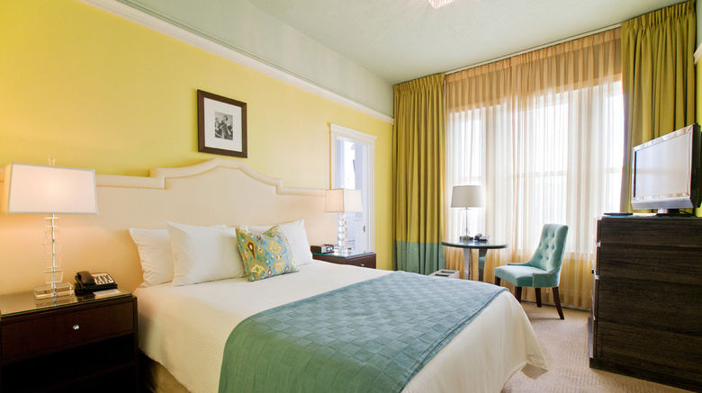<b>Hotel deLuxe Room</b>. Images powered by <a href="https://www.leonardoworldwide.com/" title="Leonardo Worldwide" target="_blank">Leonardo</a>.