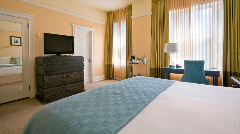 <b>Hotel deLuxe Room</b>. Images powered by <a href="https://www.leonardoworldwide.com/" title="Leonardo Worldwide" target="_blank">Leonardo</a>.