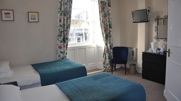 Atholl Arms Hotel Room