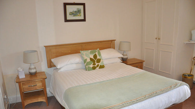 Atholl Arms Hotel Room