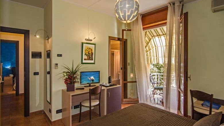 <b>Hotel Gabrini Room</b>. Images powered by <a href="https://www.leonardoworldwide.com/" title="Leonardo Worldwide" target="_blank">Leonardo</a>.