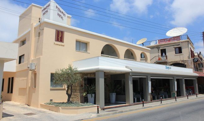 Pyramos Hotel Exterior