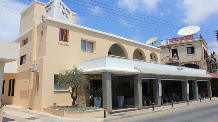 Pyramos Hotel Exterior