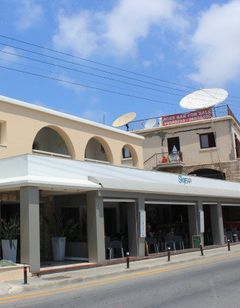 Pyramos Hotel