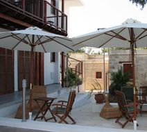 Lasa Heights Hotel Exterior