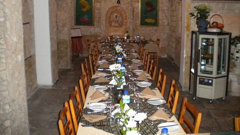 <b>Kiniras Hotel Restaurant</b>. Images powered by <a href="https://www.leonardoworldwide.com/" title="Leonardo Worldwide" target="_blank">Leonardo</a>.