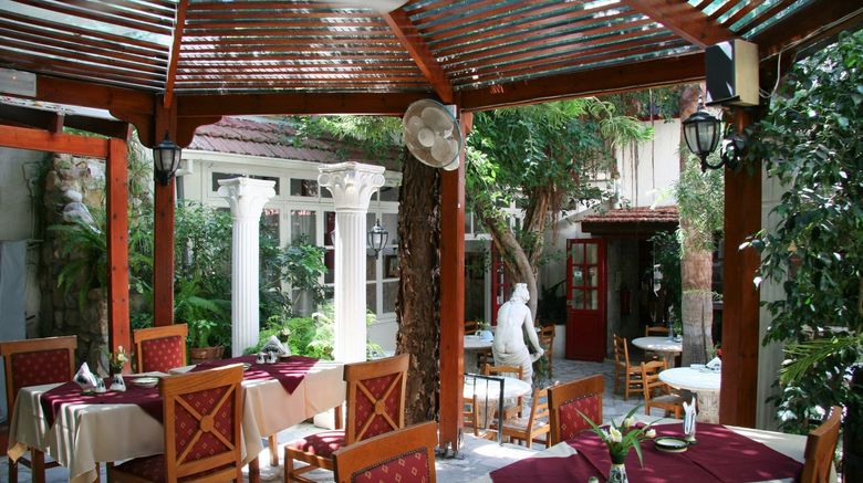 <b>Kiniras Hotel Exterior</b>. Images powered by <a href="https://www.leonardoworldwide.com/" title="Leonardo Worldwide" target="_blank">Leonardo</a>.