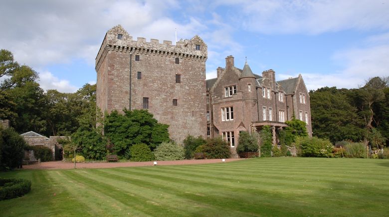 <b>Comlongon Castle Exterior</b>. Images powered by <a href="https://www.leonardoworldwide.com/" title="Leonardo Worldwide" target="_blank">Leonardo</a>.