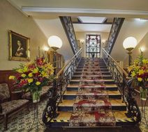 Pollera Hotel Lobby