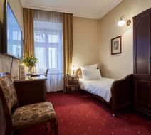 Pollera Hotel Room