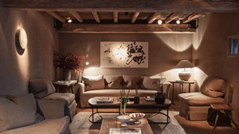 <b>Le Chalet Zannier Lobby</b>. Images powered by <a href="https://www.leonardoworldwide.com/" title="Leonardo Worldwide" target="_blank">Leonardo</a>.